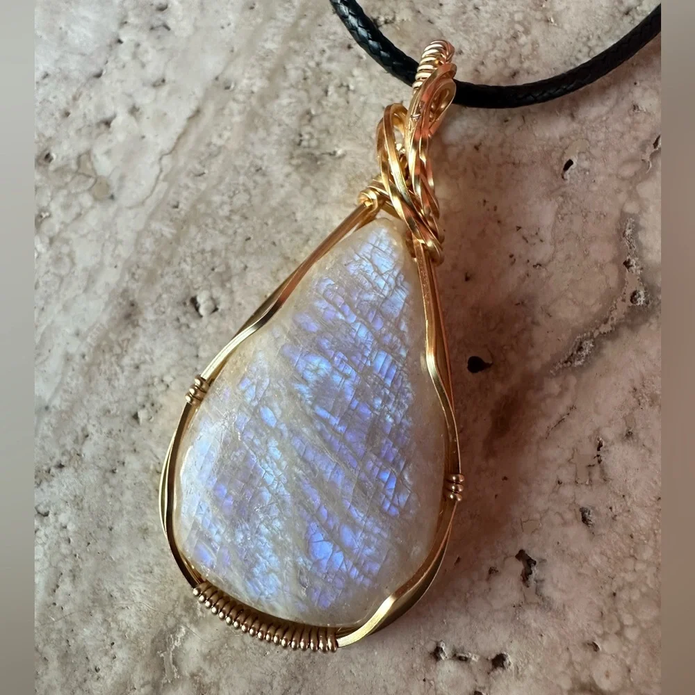 Tarnish Resistant Gold Grounding Copper African Moonstone Necklace Pendant+Cord - Picture 4 of 9